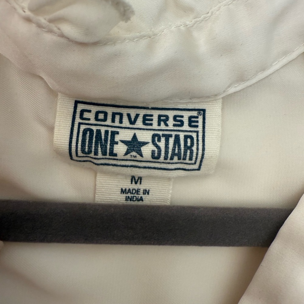 Converse Ivory Ruffled Blouse - Picture 4 of 4